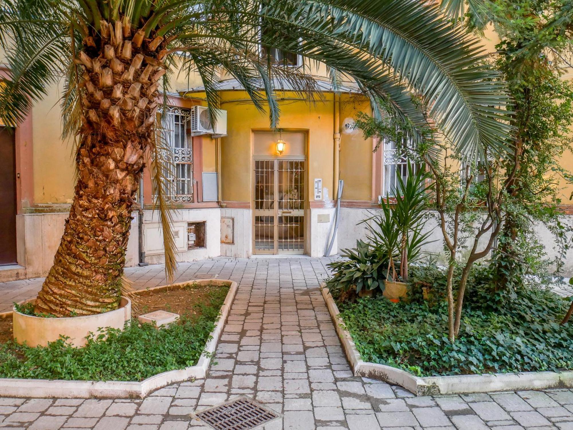Appartamento Pop In The Heart Of Trastevere 4 Guests